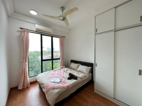 A0604 Platino 2BR ParadigmMall Netflix By STAY